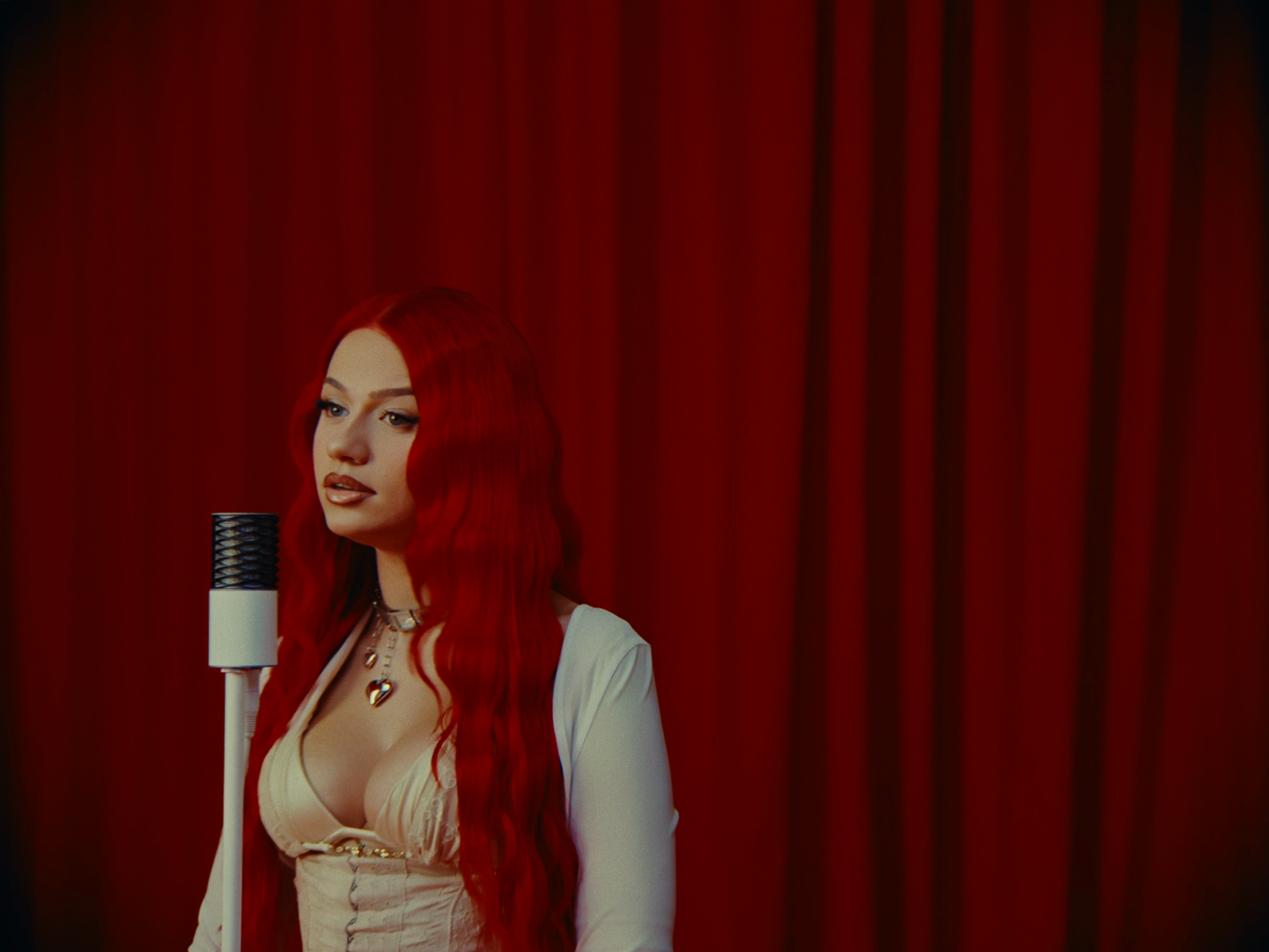 Haus im Meer (Intro) - badmómzjay 2