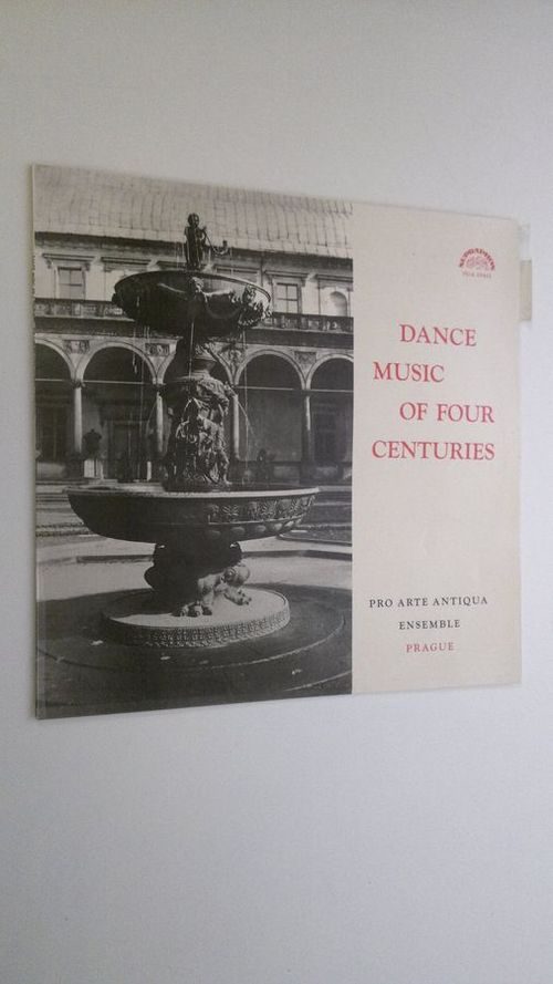 Dance Music Of Four Centuries - The Netherlands Masters - Pro Arte Antiqua Ensemble Prague | Finlandia Kirja | Osta Antikvaarista - Kirjakauppa verkossa