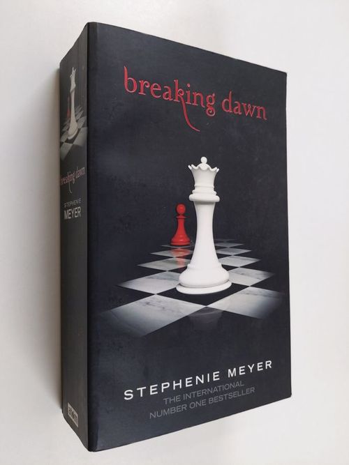 Breaking dawn - Meyer Stephanie | Finlandia Kirja | Osta Antikvaarista -  Kirjakauppa verkossa