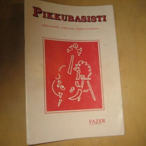 Pikkubasisti - Ahonen Raimo, Javas Jussi, Vuorento Marjut | Divari & Antikvariaatti Kummisetä | Osta Antikvaarista - Kirjakauppa verkossa