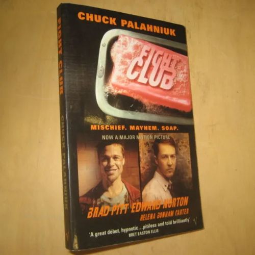 Fight Club - Palahniuk Chuck | Divari & Antikvariaatti Kummisetä | Osta Antikvaarista - Kirjakauppa verkossa