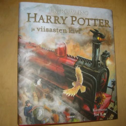 Harry Potter ja viisasten kivi - Kuvitettu laitos - Rowling J. K., Kay Jim  | Divari & Antikvariaatti Kummisetä