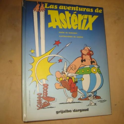 Las aventuras de Asterix 6 (El regalo del Cesar, La gran travesia, Obelix y compania, Asterix en Belgica) - Goscinny, Uderzo | Divari & Antikvariaatti Kummisetä | Osta Antikvaarista - Kirjakauppa verkossa