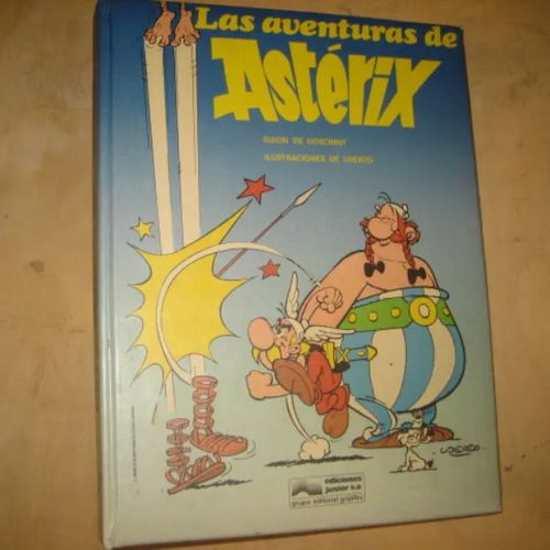 Las aventuras de Asterix 1 (Asterix el galo, Asterix y los godos, La hoz de oro, Asterix gladiator) - Goscinny, Uderzo | Divari & Antikvariaatti Kummisetä | Osta Antikvaarista - Kirjakauppa verkossa