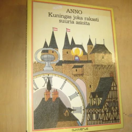 Kuningas joka rakasti suuria asioita - Anno Mitsumasa | Divari & Antikvariaatti Kummisetä | Osta Antikvaarista - Kirjakauppa verkossa