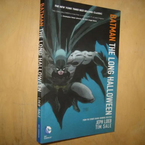 Batman - The Long Halloween | Divari & Antikvariaatti Kummisetä | Osta Antikvaarista - Kirjakauppa verkossa