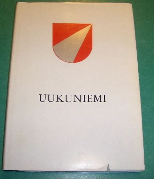 Uukuniemi - Rajan halkoma pitäjä - Uukuniemi-seuran johtokunta (t) | Saimaan Antikvariaatti | Osta Antikvaarista - Kirjakauppa verkossa