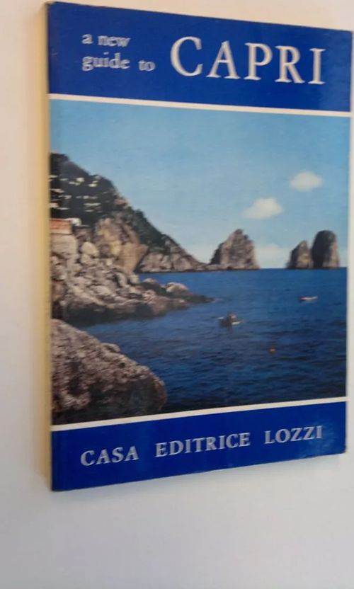 A new guide to Capri - with a colourful map of the island | Finlandia Kirja | Osta Antikvaarista - Kirjakauppa verkossa