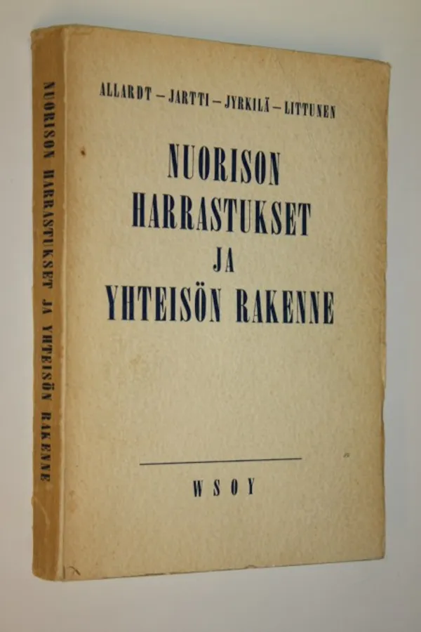 Nuorison harrastukset ja yhteisön rakenne | Finlandia Kirja | Osta Antikvaarista - Kirjakauppa verkossa