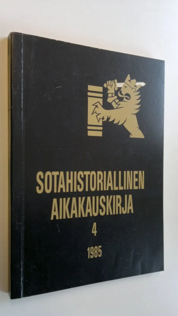 Sotahistoriallinen aikakauskirja 4 : Sotahistoriallisen seuran ja Sotatieteen laitoksen julkaisuja | Finlandia Kirja | Osta Antikvaarista - Kirjakauppa verkossa