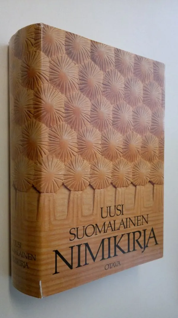 Uusi suomalainen nimikirja - Vilkuna, Kustaa ym. (etunimet) | Finlandia  Kirja | Osta Antikvaarista - Kirjakauppa verkossa