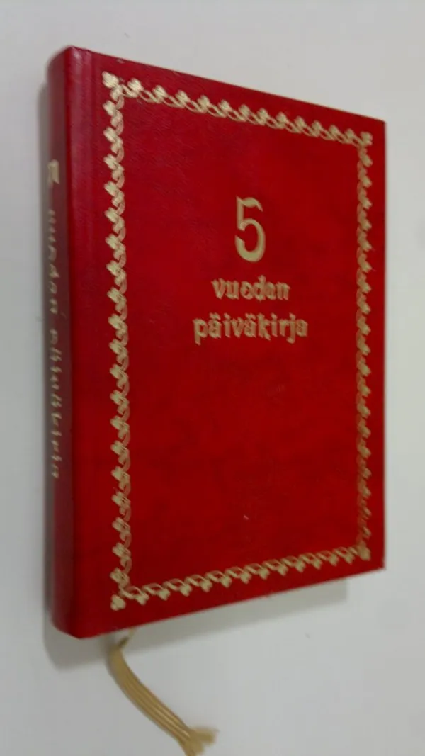 5 vuoden päiväkirja | Finlandia Kirja | Osta Antikvaarista - Kirjakauppa verkossa