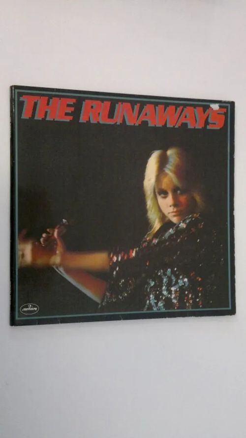 The Runaways - The Runaways | Finlandia Kirja | Osta Antikvaarista - Kirjakauppa verkossa