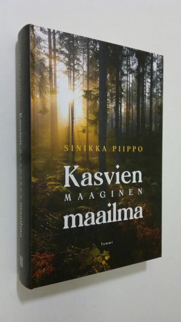 Kasvien maaginen maailma - Piippo, Sinikka | Finlandia Kirja | Osta Antikvaarista - Kirjakauppa verkossa