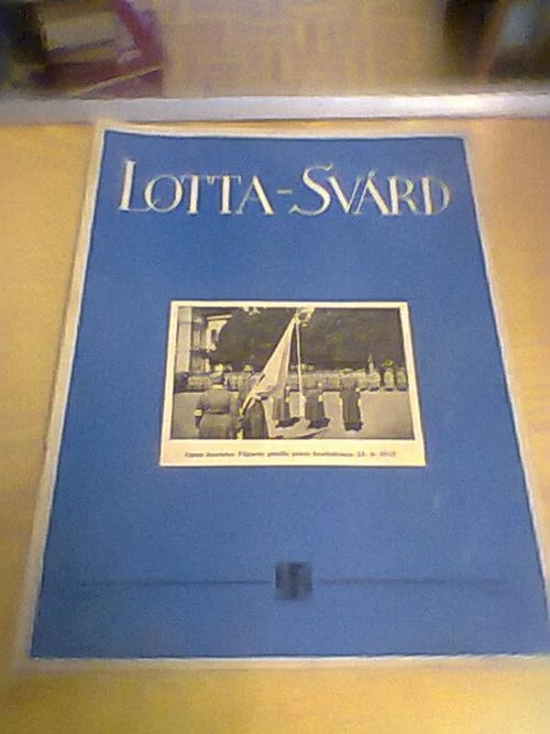 Lotta-Svärd 13/1932 | Tomin antikvariaatti | Osta Antikvaarista - Kirjakauppa verkossa