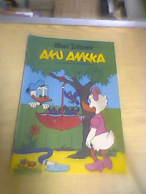 Aku Ankka 32/1976 | Tomin antikvariaatti | Osta Antikvaarista - Kirjakauppa verkossa