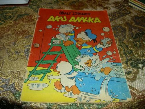 Aku Ankka 10/1977 | Tomin antikvariaatti | Osta Antikvaarista - Kirjakauppa verkossa