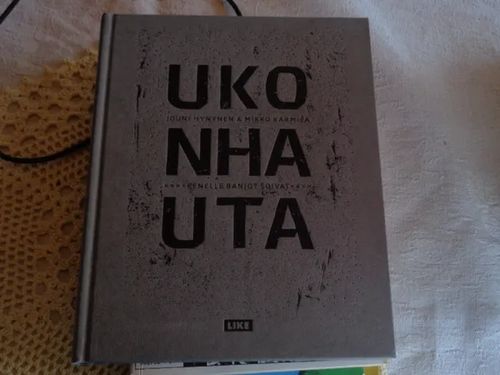 Ukonhauta - Hynynen-Karmila | Tomin antikvariaatti | Osta Antikvaarista - Kirjakauppa verkossa