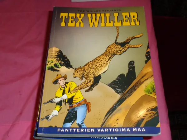 Tex Willer kirjasto 8: Pantterien vartioima maa - Bonelli G. L. - Galleppini A. | Tomin antikvariaatti | Osta Antikvaarista - Kirjakauppa verkossa