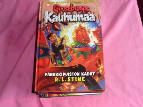 Paniikkipuiston kadut - Stine, R. L. | Tomin antikvariaatti | Osta Antikvaarista - Kirjakauppa verkossa