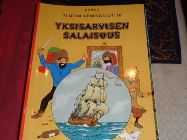 Tintin seikkailut 16 - Yksisarvisen salaisuus - Herge | Tomin antikvariaatti | Osta Antikvaarista - Kirjakauppa verkossa