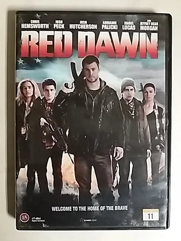 Red Dawn - Toiminta vuodelta 2012 ohjaus Dan Bradley pääosissa Chris Hemsworth ja Josh Peck. | Antikvaari Kirja- ja Lehtilinna / Raimo Kreivi | Osta Antikvaarista - Kirjakauppa verkossa