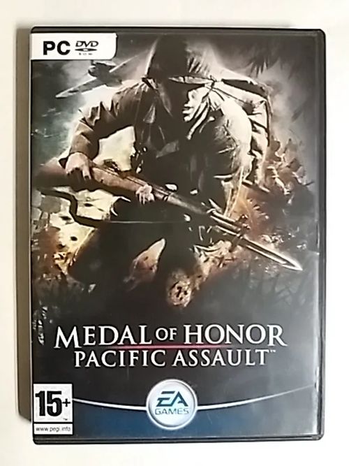 PC DVD-ROM - Medal of Honor - Pacific Assault | Antikvaari Kirja- ja Lehtilinna / Raimo Kreivi | Osta Antikvaarista - Kirjakauppa verkossa