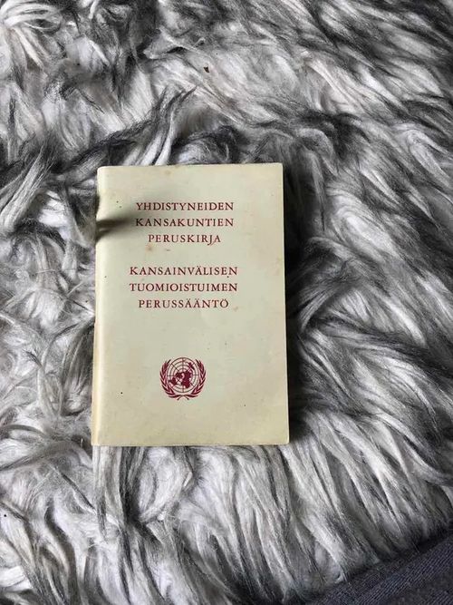 Yhdistyneiden kansakuntien peruskirja | Antikvariaatti Bookkolo | Osta Antikvaarista - Kirjakauppa verkossa