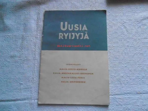 Uusia Ryijyjä | Antikvariaatti Bookkolo | Osta Antikvaarista - Kirjakauppa verkossa