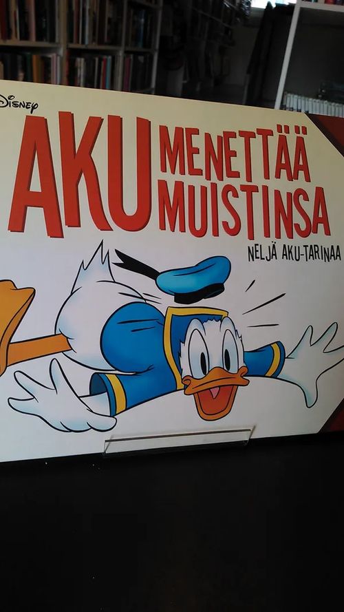 Aku menettää muistinsa - neljä Aku -tarinaa | Antikvariaatti Oulun Ale-Kirja Ky | Osta Antikvaarista - Kirjakauppa verkossa