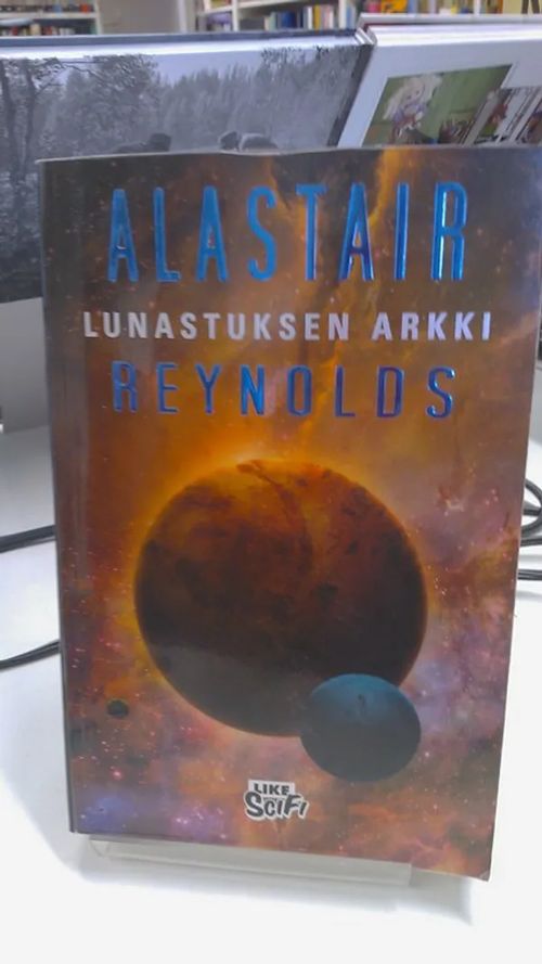 Lunastuksen arkki - Reynolds, Alastair | Antikvariaatti Oulun Ale-Kirja Ky | Osta Antikvaarista - Kirjakauppa verkossa