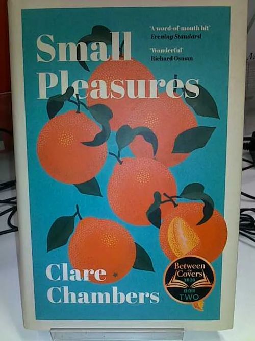 Small pleasures - Chambers Clare | Antikvariaatti Oulun Ale-Kirja Ky | Osta Antikvaarista - Kirjakauppa verkossa