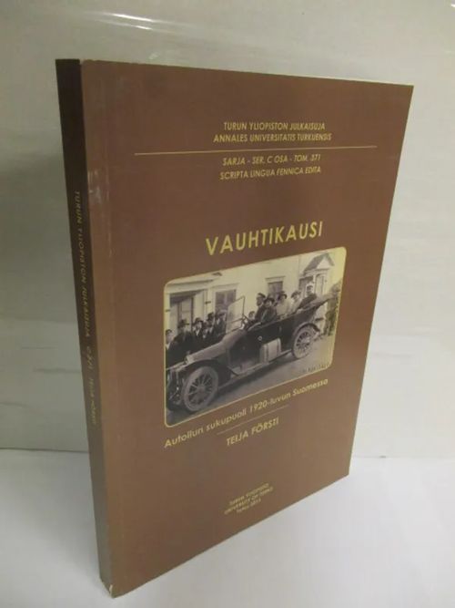 Vauhtikausi Autoilun sukupuoli 1920-luvun Suomessa Vauhtikausi Autoilun sukupuoli 1920-luvun Suomessa - Försti Teija | Brahen Antikvariaatti | Osta Antikvaarista - Kirjakauppa verkossa