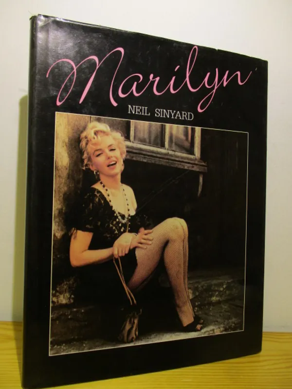 Marilyn - Marilyn Monroe - Sinyard Neil | Brahen Antikvariaatti | Osta Antikvaarista - Kirjakauppa verkossa