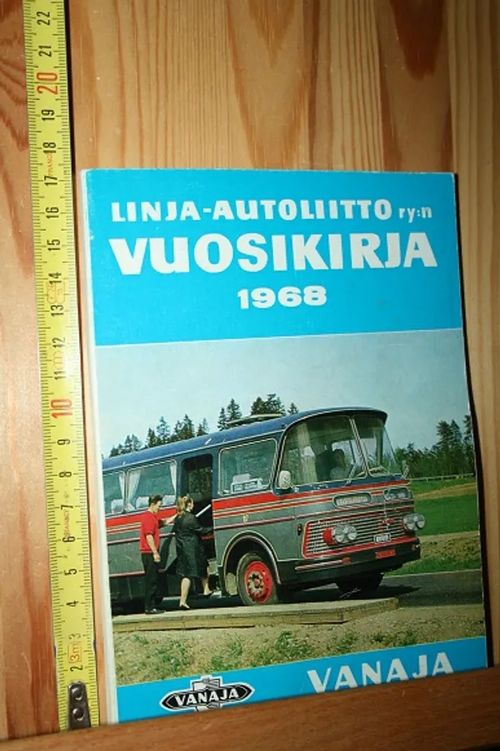 Linja-autoliitto ry:n vuosikirja 1967-1968 - Laakso Erkki (toim.) | AntiWaari Ay | Osta Antikvaarista - Kirjakauppa verkossa