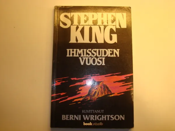 Ihmissudenvuosi - King Stephen | Kyyhkyrinteen Kirja | Osta Antikvaarista - Kirjakauppa verkossa