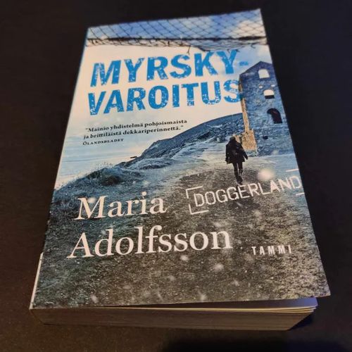 Myrskyvaroitus - Adolfsson Maria | Booksbymuni | Osta Antikvaarista -  Kirjakauppa verkossa