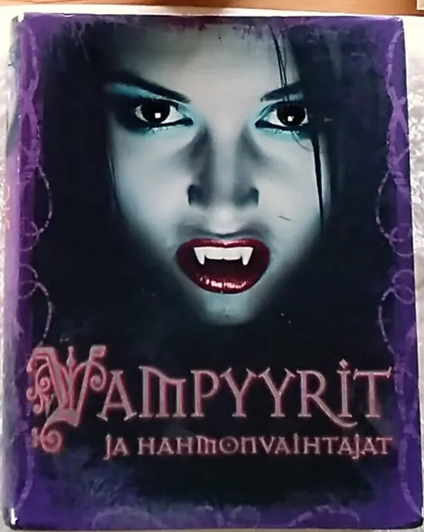 Vampyyrit ja hahmonvaihtajat - Thomas Tig | Antikvariaatti Kirjakari | Osta Antikvaarista - Kirjakauppa verkossa