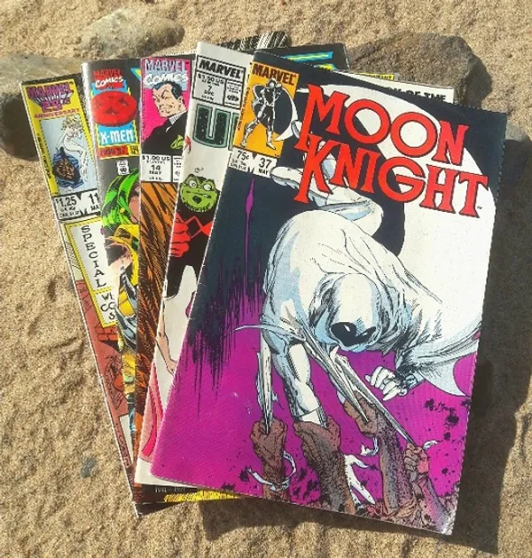 Moon Knight No 37 May 1984 + neljä muuta englanninkielistä sarjakuvalehteä - Stan Lee | x | Osta Antikvaarista - Kirjakauppa verkossa