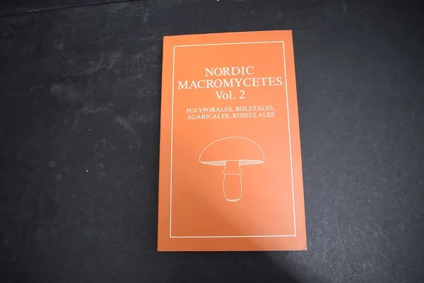 Nordic Macromycetes Vol. 2 - Polyporales, boletales, agaricales, russulales - toim. Hansen Lise - Knudsen Henning | Väinämöisen Kirja Oy | Osta Antikvaarista - Kirjakauppa verkossa