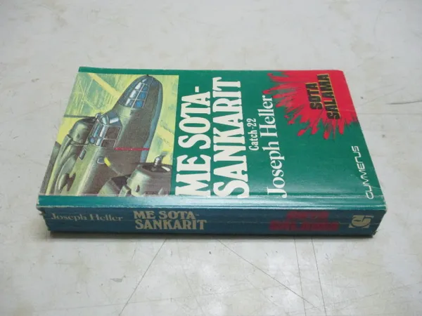 Me sotasankarit - Catch-22 - Heller Josep | Pispalan kirjastoyhdistys ry | Osta Antikvaarista - Kirjakauppa verkossa