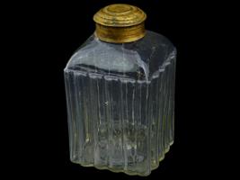 ANTIQUE RIBBED DESIGN GLASS TEA CADDY WITH BRASS LID