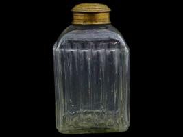 ANTIQUE RIBBED DESIGN GLASS TEA CADDY WITH BRASS LID