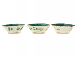 THREE ANTIQUE CHINESE PORCELAIN MINIATURE BOWLS