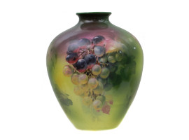 A VINTAGE ROYAL BAYREUTH GRAPES PORCELAIN VASE