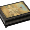 A VINTAGE RUSSIAN WOODEN LACQUERED BOX PIC-0