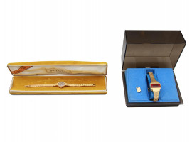 A SET OF TWO VINTAGE LADIES WATCHES IN ORIGINAL BOXES