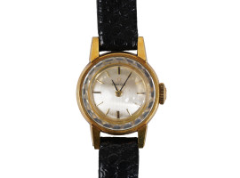 A VINTAGE OMEGA LADIES WATCH WITH ORIGINAL STRAP
