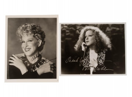 BETTE MIDLER PAIR OF AUTOGRAPH PHOTOGRAPH SIGNED