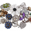 A LARGE COLLECTION OF COLORFUL COSTUME JEWELRY PIC-5